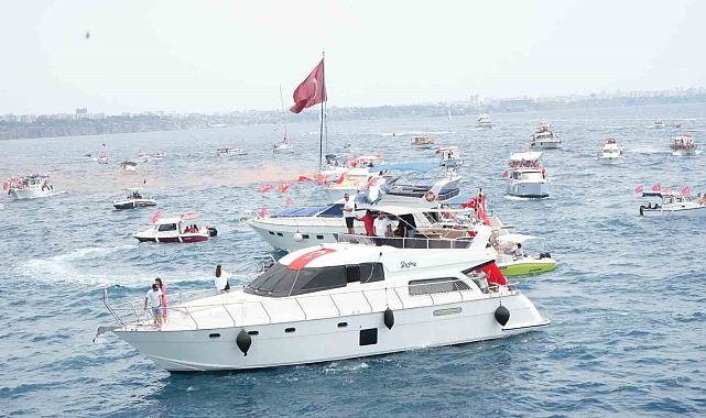Antalya'da deniz korteji