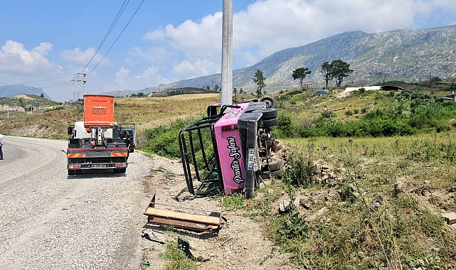 Antalya'da safari araçları çarpıştı: 13'ü turist 16 yaralı; kaza öncesi su savaşı yapıyorlarmış