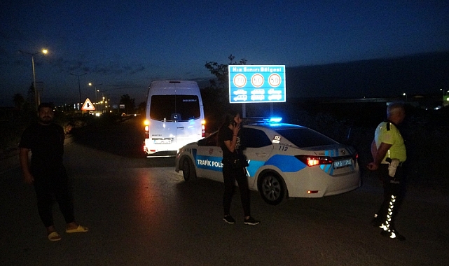 Aracına çarpıp kaçan ehliyetsiz ve alkollü sürücüyü 500 metre takip edip yakaladı