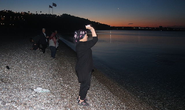 Baharın habercisi Hıdırellez'de dileklerini denizle buluşturdular