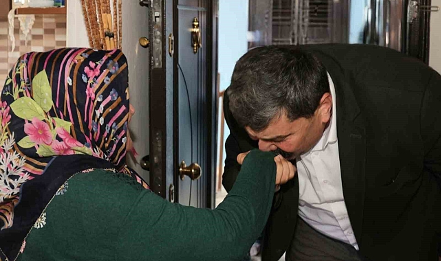 Başkan'dan 'Anneler Günü' ziyareti