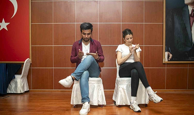 Büyükşehir Tiyatrosu ekibi yeni oyunlarını sahnelemek için gün sayıyor