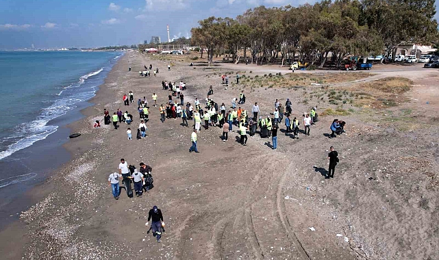 Caretta carettaların yumurtlama alanlarından Kazanlı sahili temizlendi