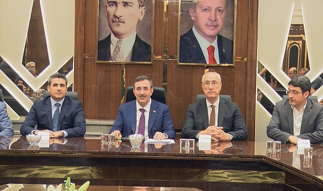 Cumhurbaşkanı Yardımcısı Yılmaz, Bingöl'de