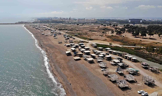Denize sıfır, 5 yıldızlı otellere komşu çardakların son turizm sezonu