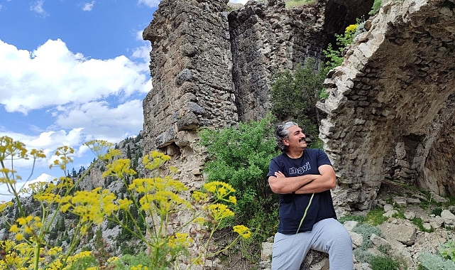 Endemik bitkileri, yaylaları ve tarihi kaleleriyle Andırın