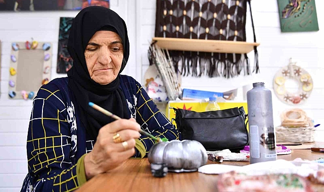 Engelsiz Yaşam Merkezi'nden hem çocuklar, hem de aileleri faydalanıyor