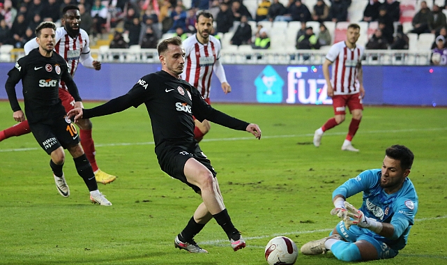 Galatasaray ile Sivasspor 36. randevuda