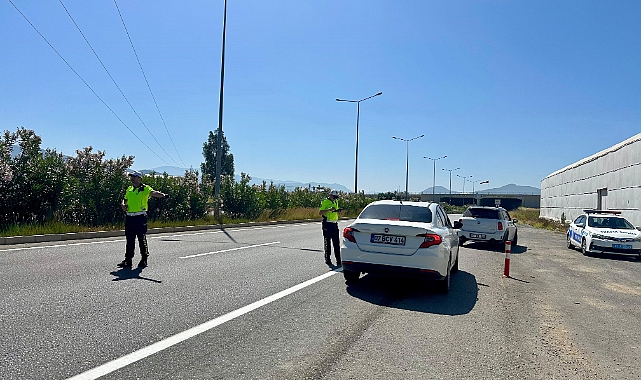 Gazipaşa’da kurallara uymayan 4 araç trafikten men edildi