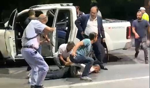 Gizli tanığın 'kumpas' iddialarıyla ilgili soruşturmada şube müdürü serbest