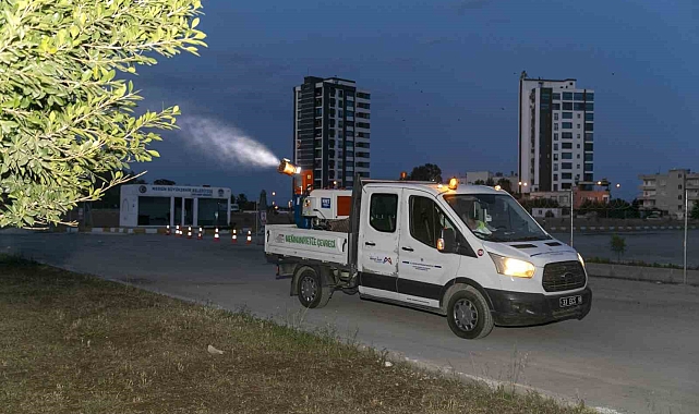 Haşere ve larva gündüz, uçkun ilaçlaması ise gece yapılıyor