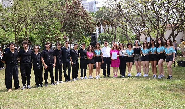 Hekim adayları Akdeniz Tıp Öğrenci Günleri'nde eğlendi