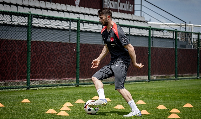 İsmail Yüksek, A Milli Futbol Takımı kampına katıldı