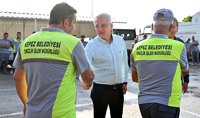 Kepez Başkan Vekili Altekin 1 Mayıs'ta işçinin yanında