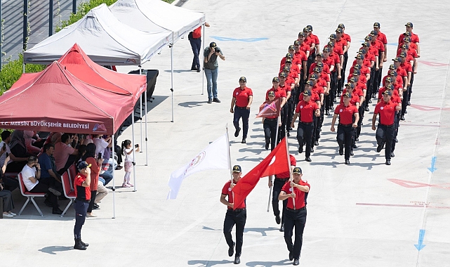 Mersin'de 50 yeni itfaiye eri göreve başladı