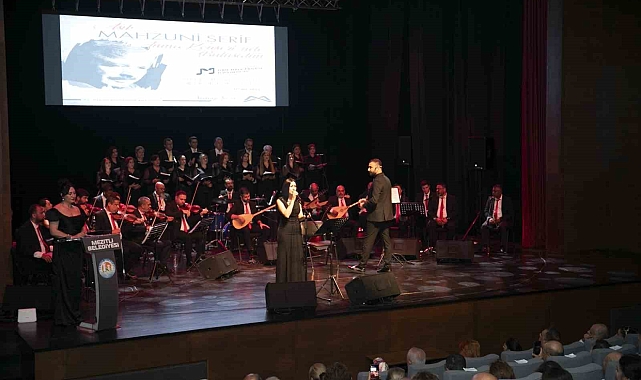Mersin'de Aşık Mahzuni Şerif konserle anıldı