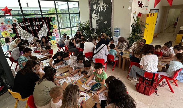 Minik öğrencilerden “Anneler günü” etkinliği