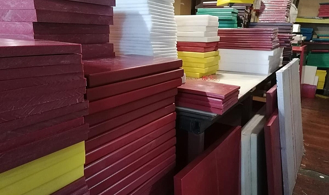 Plastik Kesme Tahtalarından Çıkan Mikroplastiklere Dikkat!