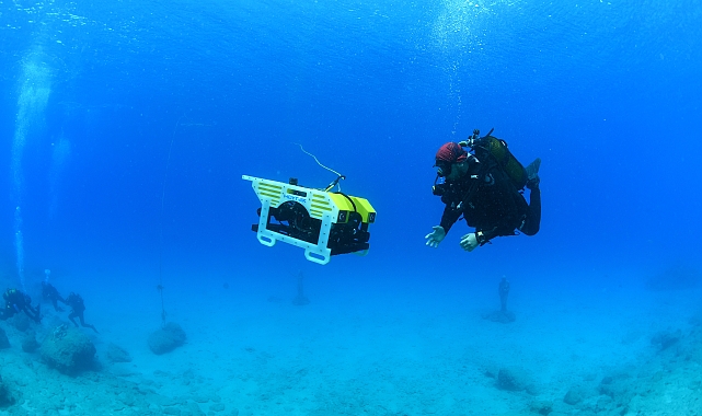 Sualtı robotları model oldu