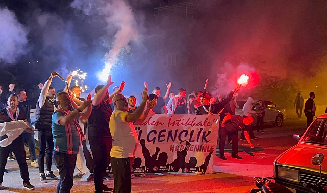 Taraftardan futbolculara destek