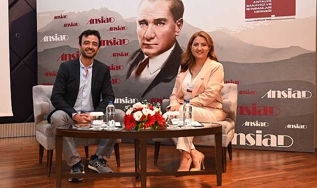 Tiyatro oyuncusu Osman Karakoç ANSİAD'ın konuğu