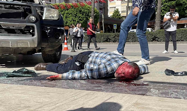 Trafik kazası tatbikatını gerçek sanıp olay yerini doldurdular