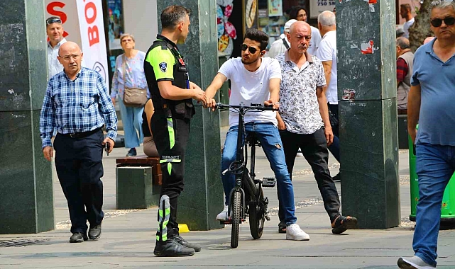 Yaya yolunu işgal eden motosiklet, scooter ve araçlar 724 denetleniyor