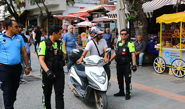 Yaya yolunu işgal eden motosiklet, skuter ve araçlar 724 denetleniyor