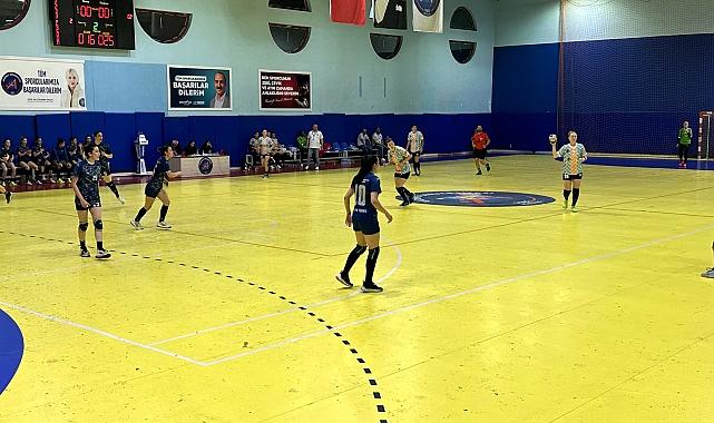 Yenimahalle Belediyespor, Konyaaltı Belediyespor'u yenerek finale yükseldi