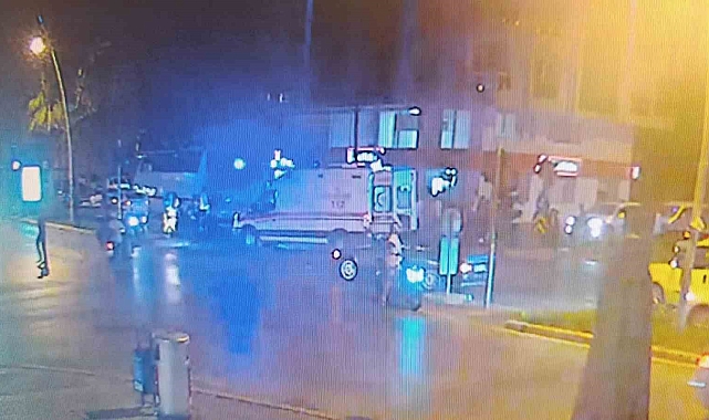 2 motosiklet çarpıştığı kazada 1'i ağır 3 yaralı