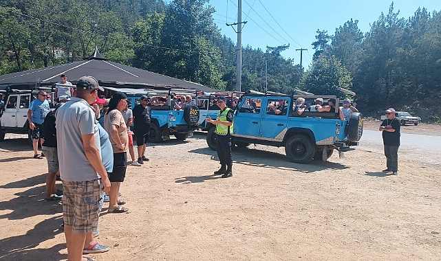 Alanya'da Safari Araçlarına Jandarma Denetimi ve Bilgilendirme