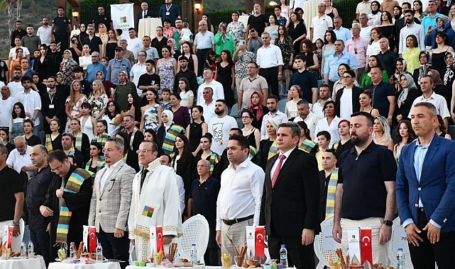 Alanya Üniversitesi'nde coşkulu mezuniyet töreni