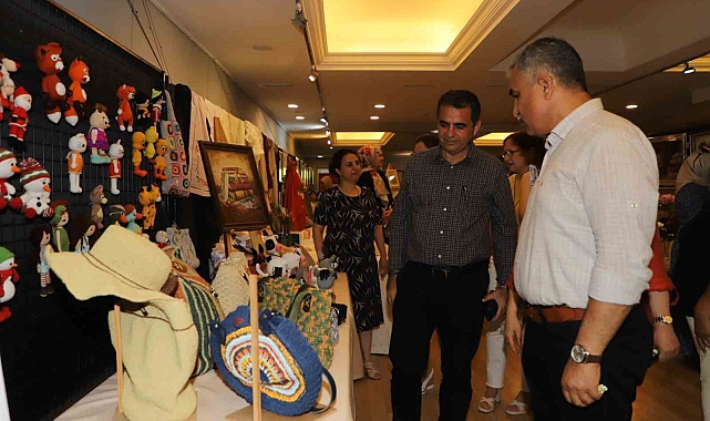 Alanya'da "Üreten Ellerden Bir Tutam Mutluluk" Sergisi açıldı