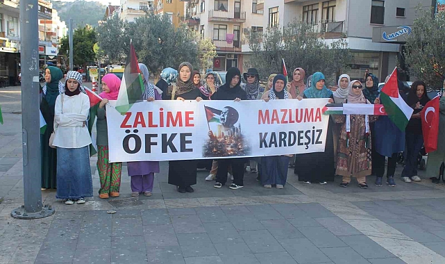 Alanya'da vatandaşlardan İsrail'in Gazze saldırılarına tepki