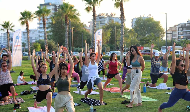 Antalya Büyükşehir'den Dünya Yoga Günü'ne özel etkinlik