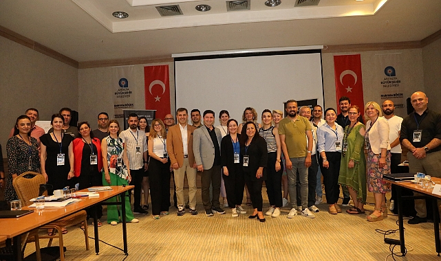 Antalya'da 11 Büyükşehir Belediyesi Katıldı: 2. Şehir ve Diplomasi Çalıştayı