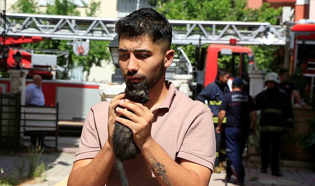 Antalya'da nişanlı çiftin evi küle döndü