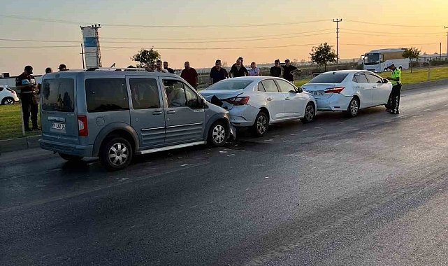 Antalya'da zincirleme kaza: 3 yaralı