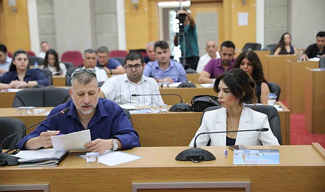 Antalya'nın 19 ilçe belediyesiyle sahipsiz hayvanların geleceği konuşuldu