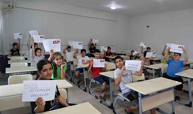 Aşırı sıcakta karne hediyesi serinletti