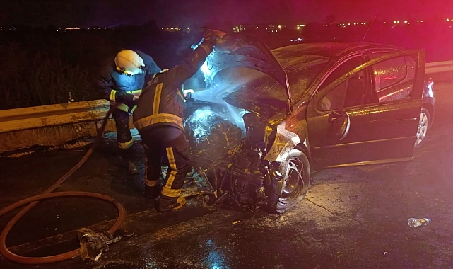 Bariyerlere çarptı, alev alev yandı