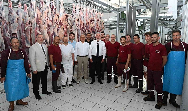 Başkan Başdeğirmen, kurban kesimlerinde vatandaşlarla bayramlaştı
