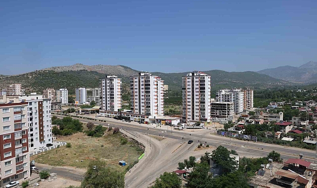 Bayram tatili ve sıcak ilçeyi sessizliğe bürüdü