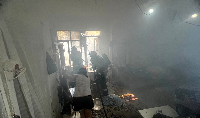 Bir gün sonra kentsel dönüşüme girecek gecekonduda yangın