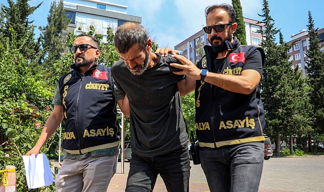 Birlikte içki içtiği arkadaşını öldürüp, iş yaptığı kişiyi tahra ile yaraladı