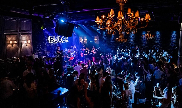 Canlı müziğin adresi Blackk Live