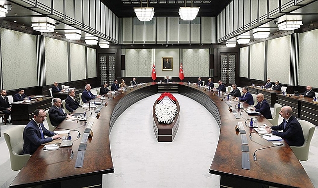 Cumhurbaşkanlığı kabinesinde şok istifa !