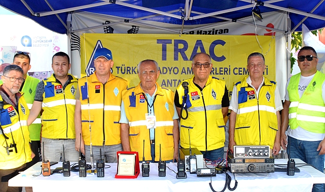 Fuarda dünya ile haberleştiler