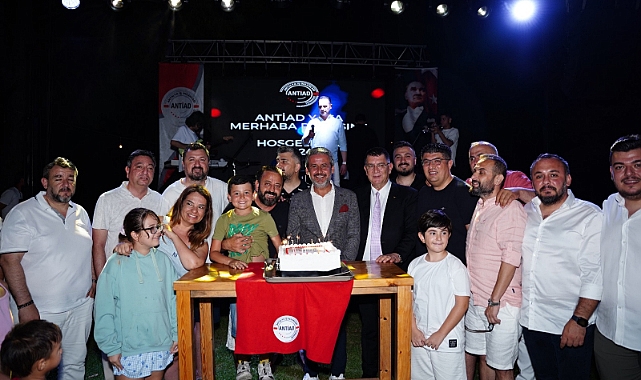 Gelenekselleşen "Yaza Merhaba" Partisi İş İnsanlarını Buluşturdu