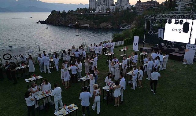 Genç İş Dünyası Eğlencenin Zirvesinde: ANTGİAD'dan "Yaza Merhaba" Partisi!